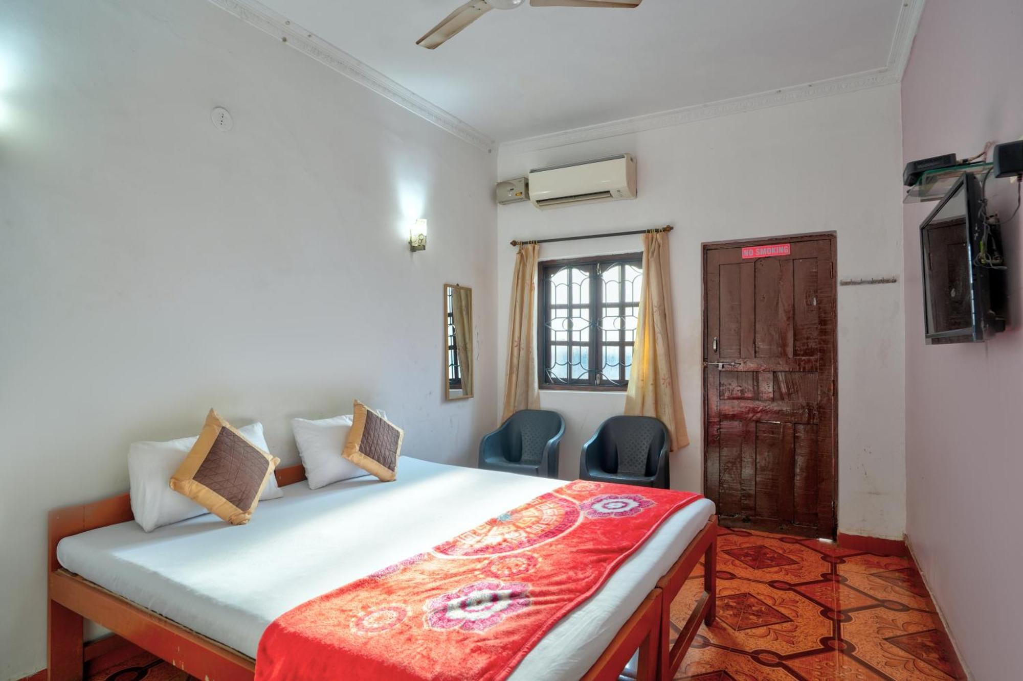 Om Sai Guest House Calangute Exterior foto